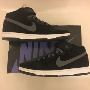 ❌SOLD❌Nike SB Dunk Mid Griptapes 2007 Release RARE